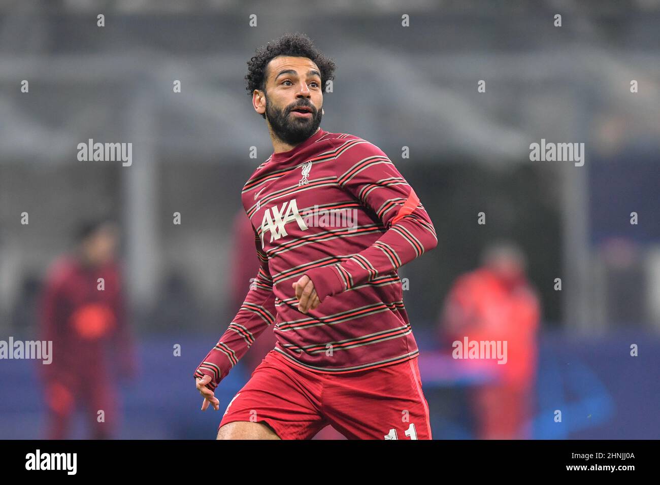 Milan, Italie. 16th févr. 2022. Mohamed Salah (11) de Liverpool s'échauffe avant le match de l'UEFA Champions League entre Inter et Liverpool à Giuseppe Meazza à Milan. (Crédit photo : Gonzales photo/Alamy Live News Banque D'Images