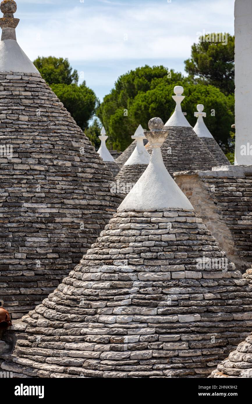 Toits en pierre des maisons Trulli à Alberobello Italie. Banque D'Images