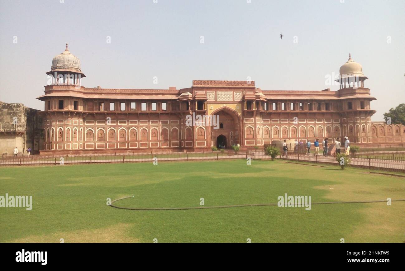 le fort d'Agra est un fort historique construit pour l'empereur Mughal akbar dans la ville d'agra uttar pradesh. Ce fort est réparti en 94 acres. Banque D'Images