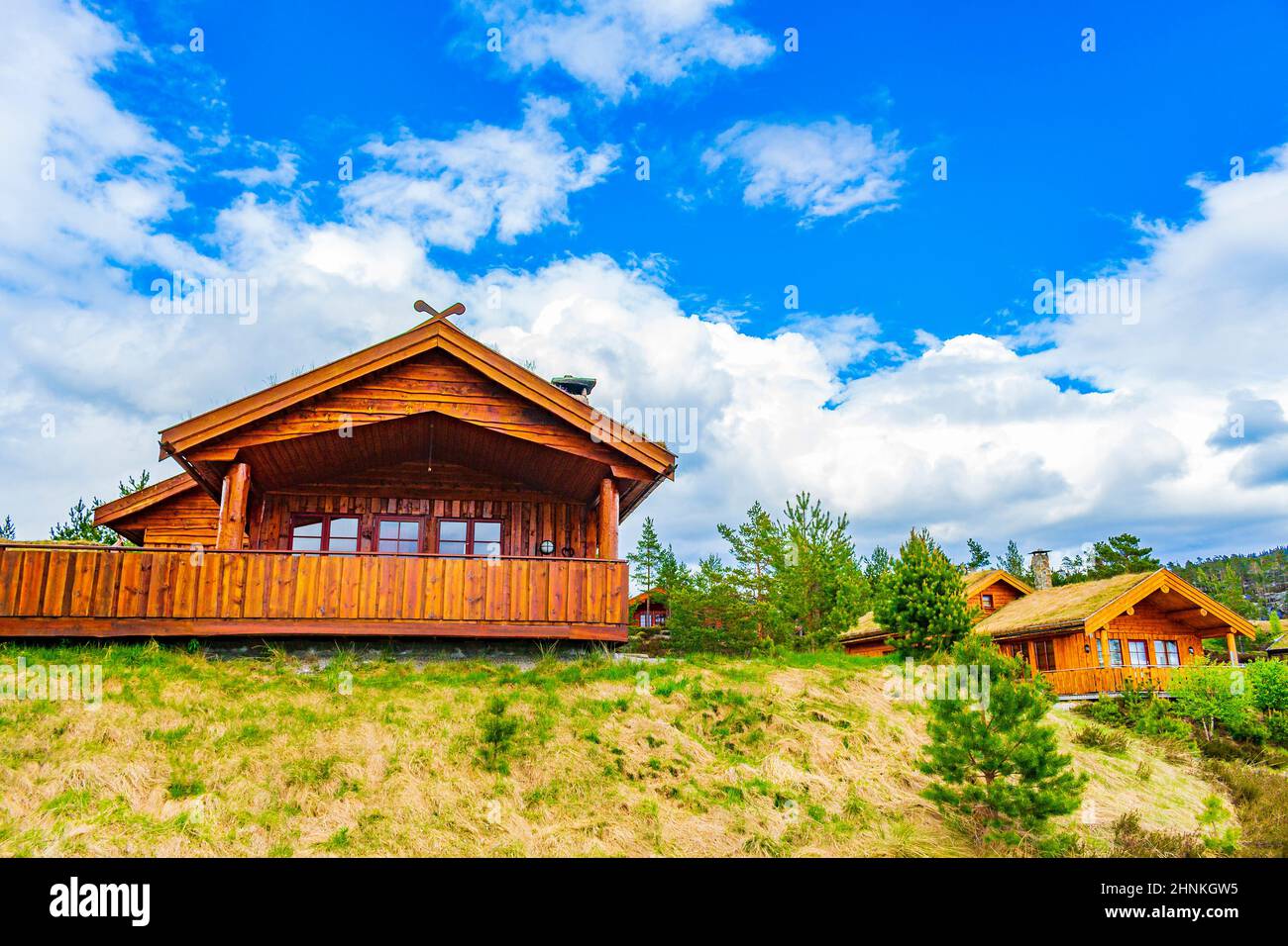 Chalets norvégiens en bois chalets dans le paysage naturel de Nissedal Norvège. Banque D'Images