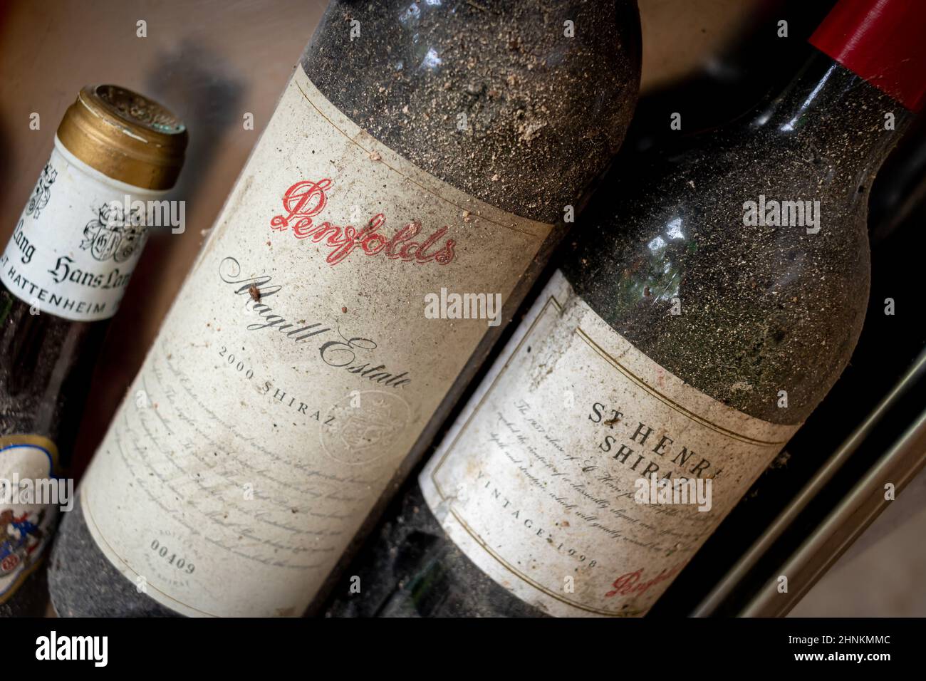 très vieilles bouteilles de vin pour les collectionneurs Banque D'Images