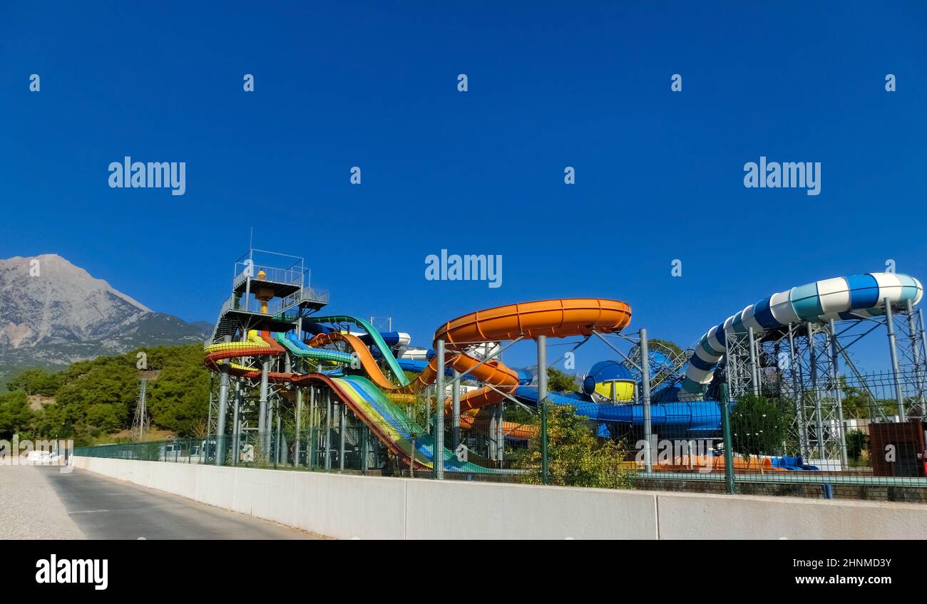 Tekirova, Turquie - Oktober 11, 2021: Le parc aquatique avec des toboggans pour les enfants à Rixos Premium Tekirova Banque D'Images