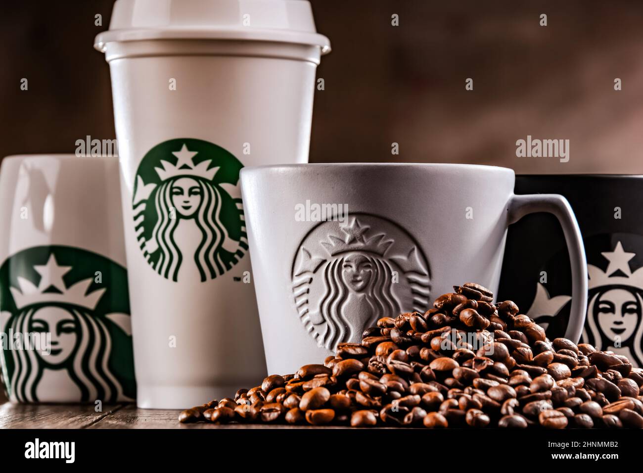 Composition avec tasses de café Starbucks Banque D'Images