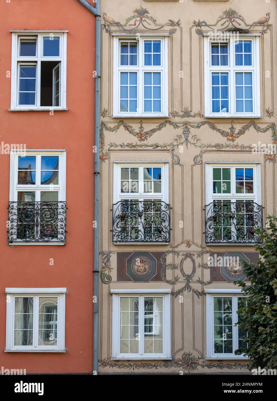 Gdansk, Pologne. Les façades des maisons patriciennes restaurées de Gdańsk dans le long marché Banque D'Images