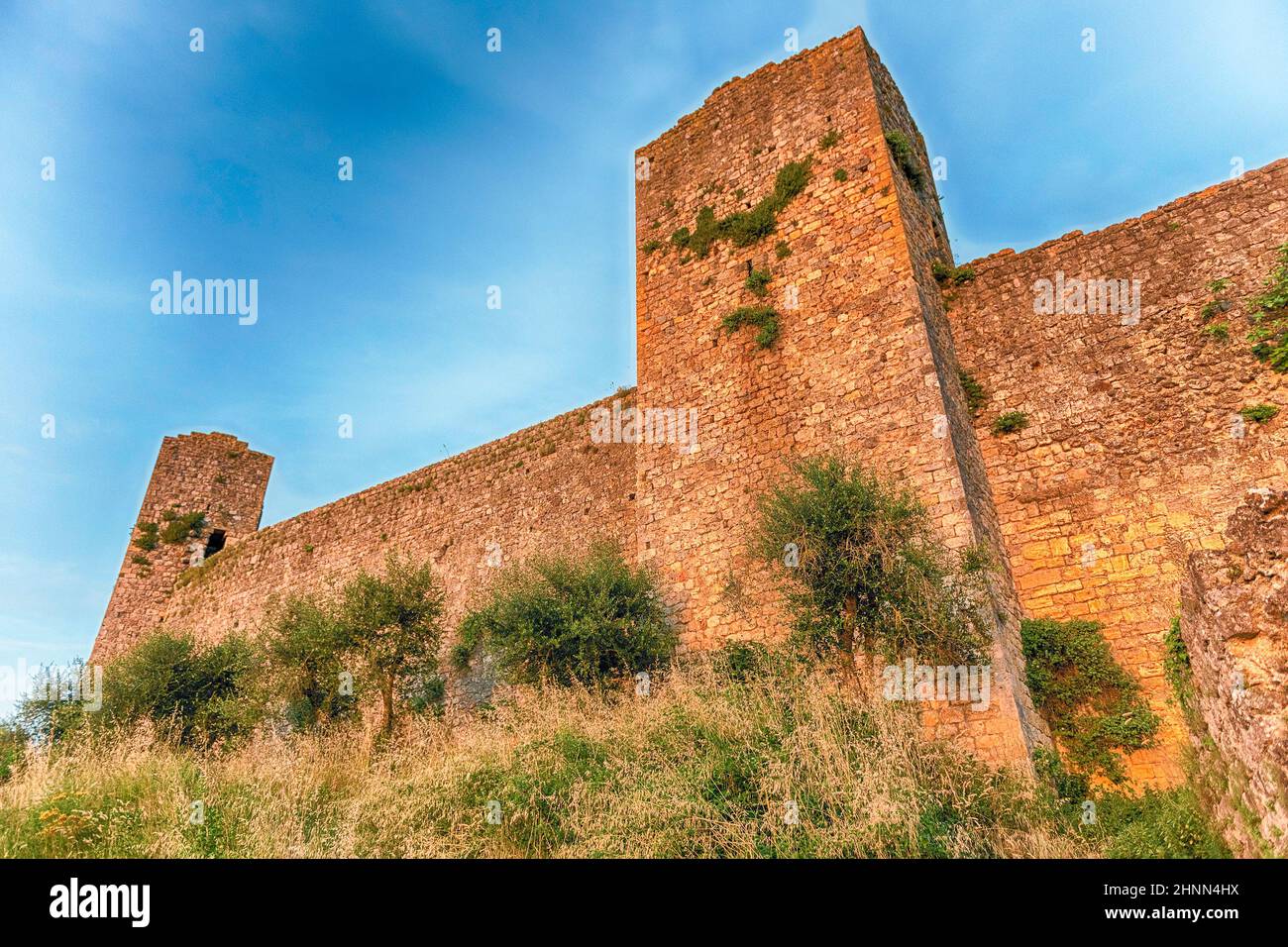 Remparts médiévaux de la ville de Monteriggioni, Italie Banque D'Images