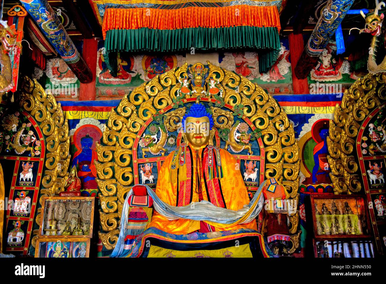 Une statue de Bouddha dans le monastère de Karakorum, Mongolie Banque D'Images