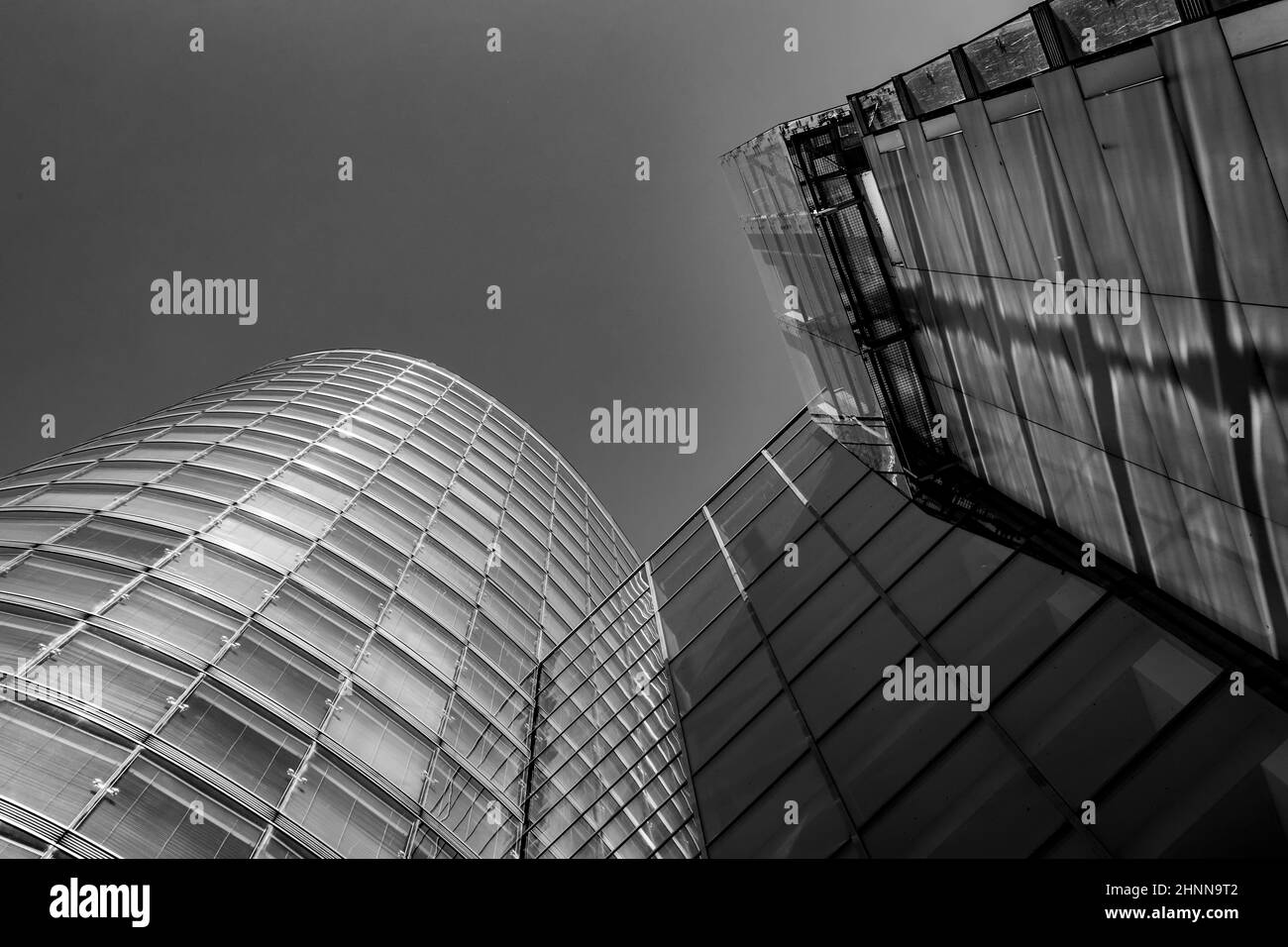 Vue sur la célèbre tour Uniqa de Vienne Banque D'Images