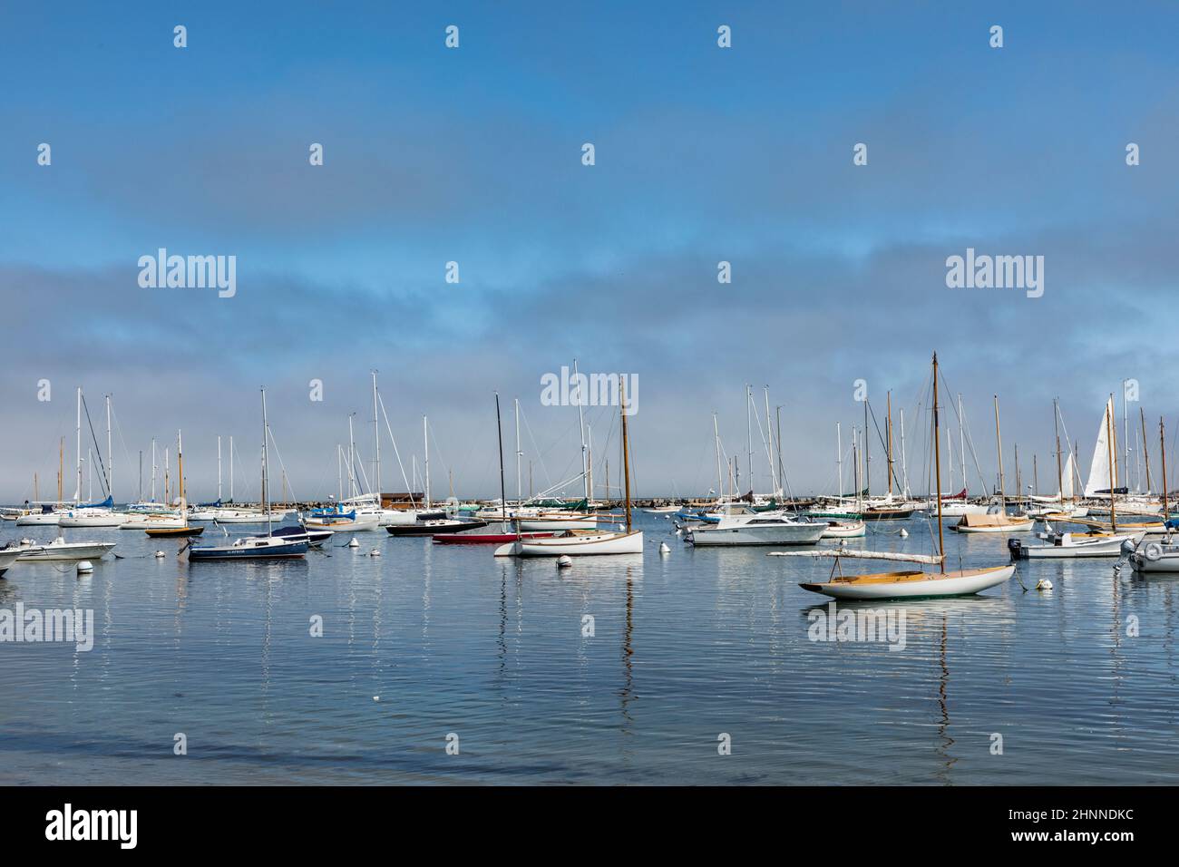 Bateaux à voile dans le port d'Eastville sur l'île de Martha's Vineyard près de Cape Cod, Massachusetts, États-Unis Banque D'Images