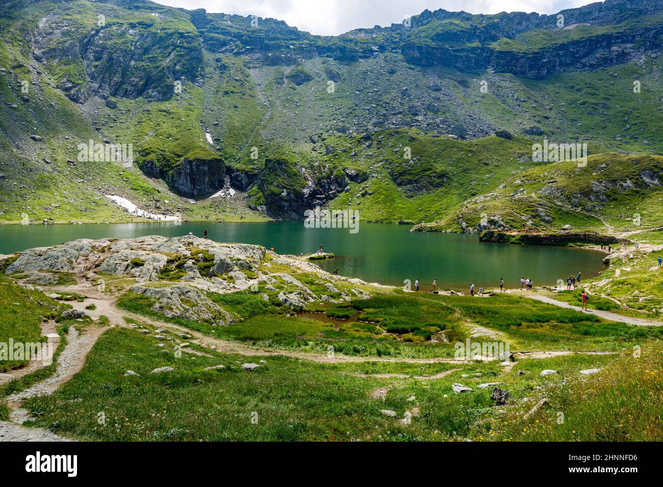 Le lac Balea dans les Carpathian Mountains de Roumanie Banque D'Images