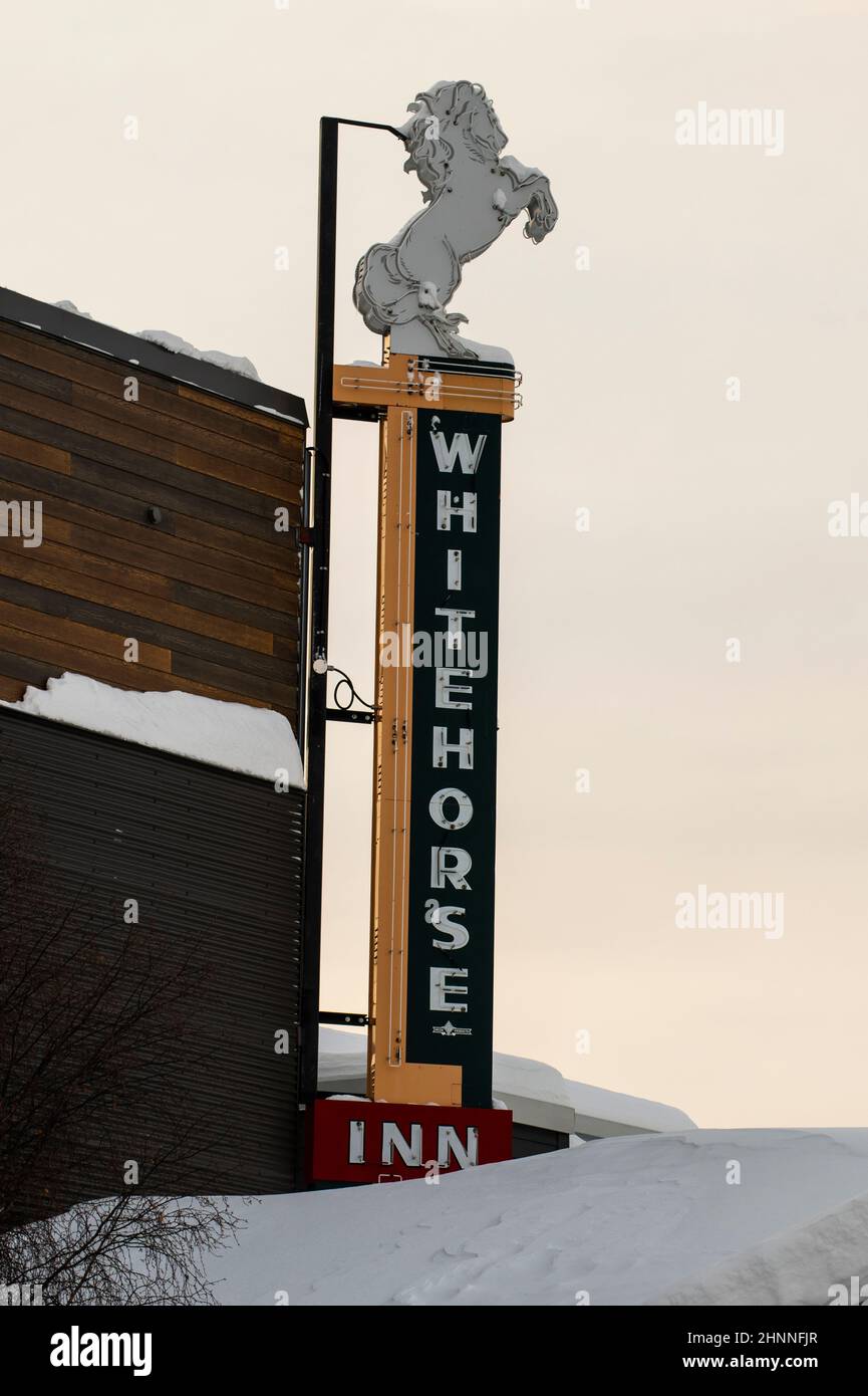 Panneau Whitehorse Inn, Whitehorse, Yukon, Canada Banque D'Images