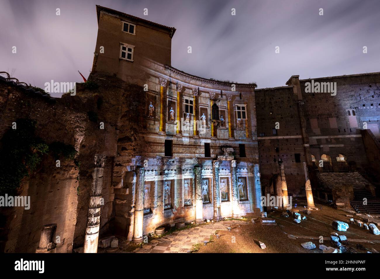 Spectacle multimédia de l'histoire de Rome au Forum d'Alexandre par Nigh Banque D'Images