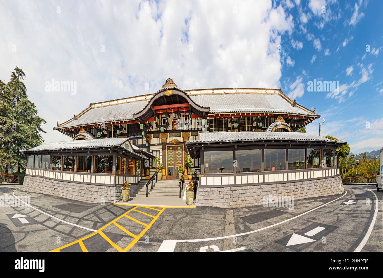 Célèbre restaurant Yamashiro construit en 1913 par Bernheimer à Hollywood, Los Angeles pour donner place à sa collection d'art Banque D'Images