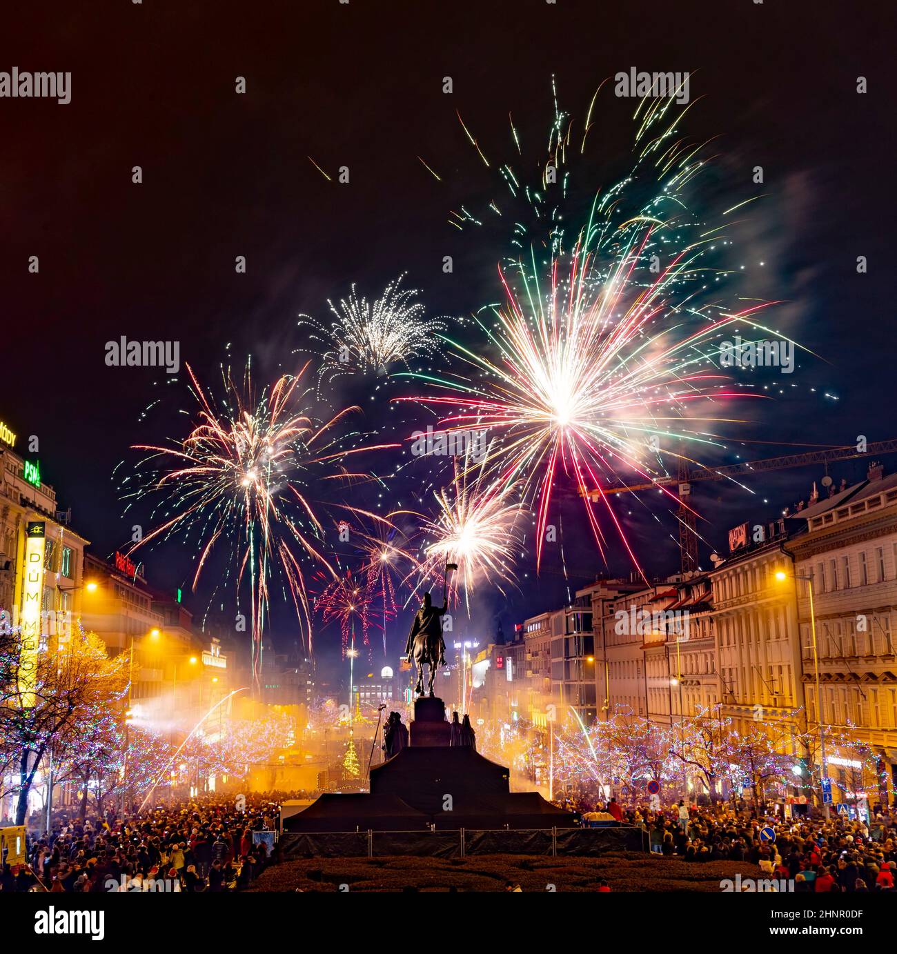 Grande célébration du nouvel an 2019 sur la place principale de Prague, la place Venceslas Banque D'Images