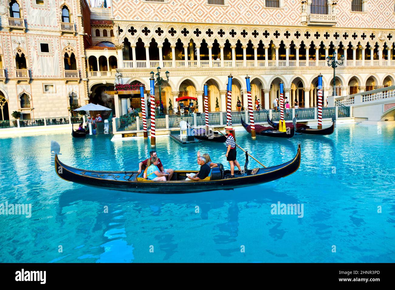 Venise thème vénitien avec gondole sur l'eau et Caesars Casino Hotel Banque D'Images