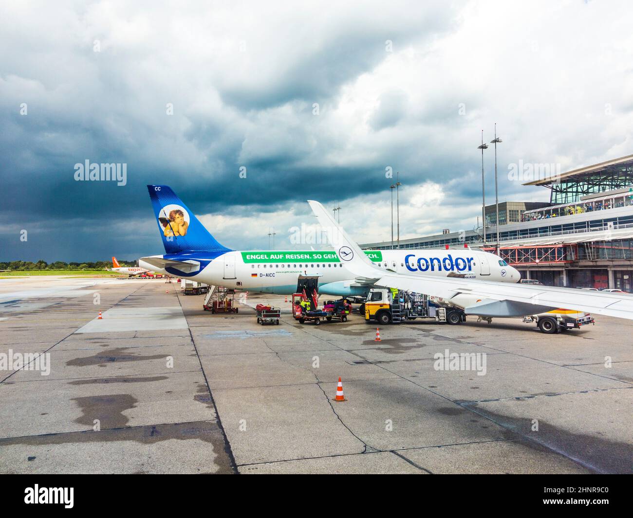 Condor à la porte du terminal 2 Banque D'Images
