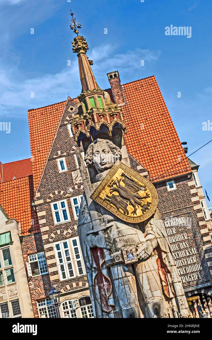 Célèbre statue de Roland sur le marché de Brême Banque D'Images