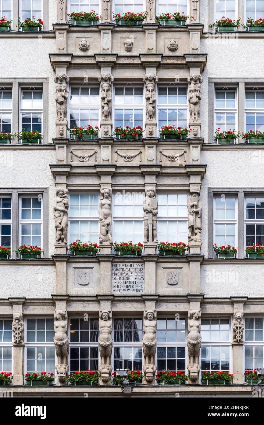 Façade de Hirmer, la plus grande maison de mode pour hommes au monde Banque D'Images