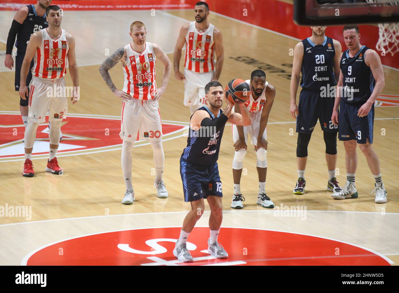 Billy Baron (Zenit Saint-Pétersbourg) contre l'étoile rouge (Belgrade). Basket-ball Euroleage 2021-22 Banque D'Images