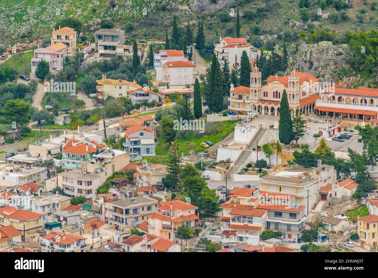 Vue aérienne sur le paysage urbain depuis le fort de palamidi de la ville de nafplion, péloponnèse, grèce Banque D'Images