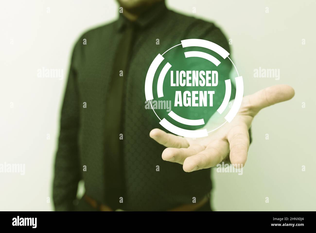 Texte d'écriture Agent autorisé, idée commerciale vendeur autorisé et accrédité de polices d'assurance présentant de nouveaux plans et idées démontrant Pla Banque D'Images