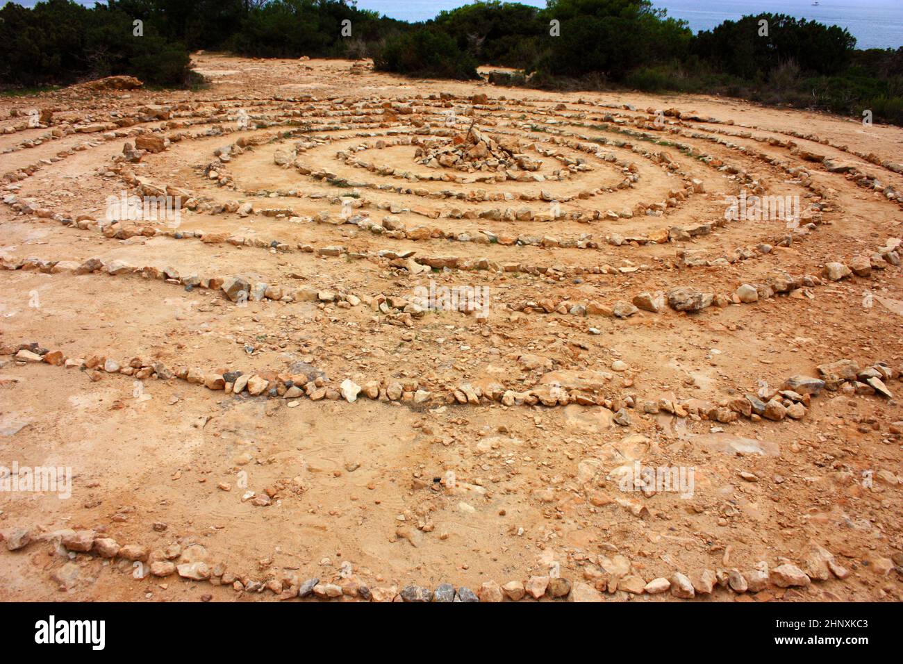 merveilleuse magie pierre spirituelle spirales des hippies sur les côtes d'ibiza et ses tourbillons chamaniques en cercles dans les îles baléares Banque D'Images