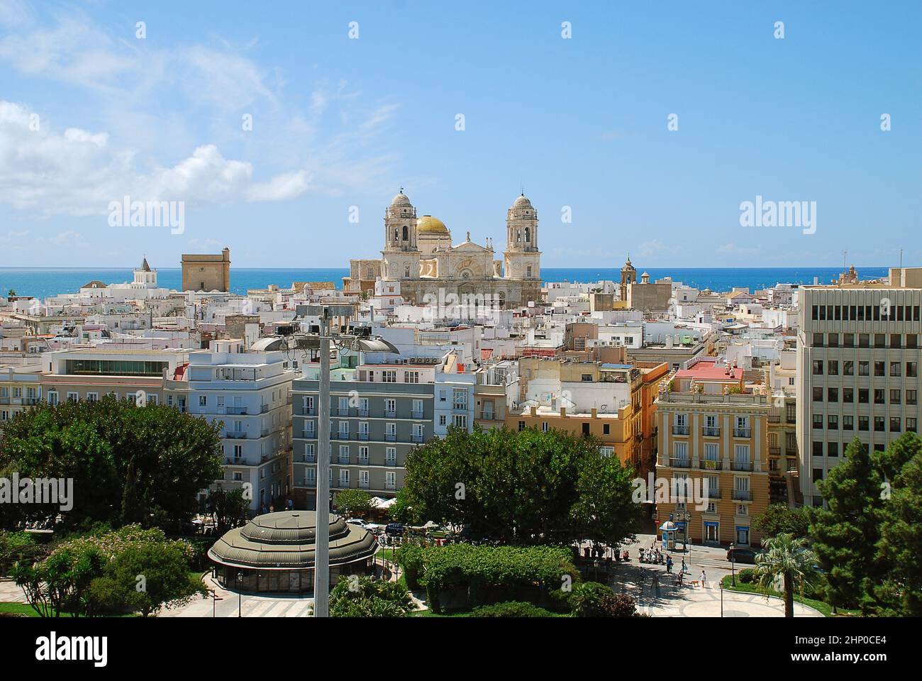 Église de San Antonio, construite à l'origine en 1669, à la Plaza San Antonio, Cadix, Espagne Banque D'Images