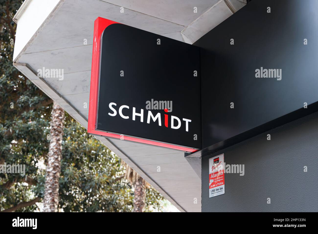 VALENCIA, ESPAGNE - 15 FÉVRIER 2022 : Schmidt est une entreprise européenne spécialisée dans la conception de cuisines modernes et d'intérieurs Banque D'Images