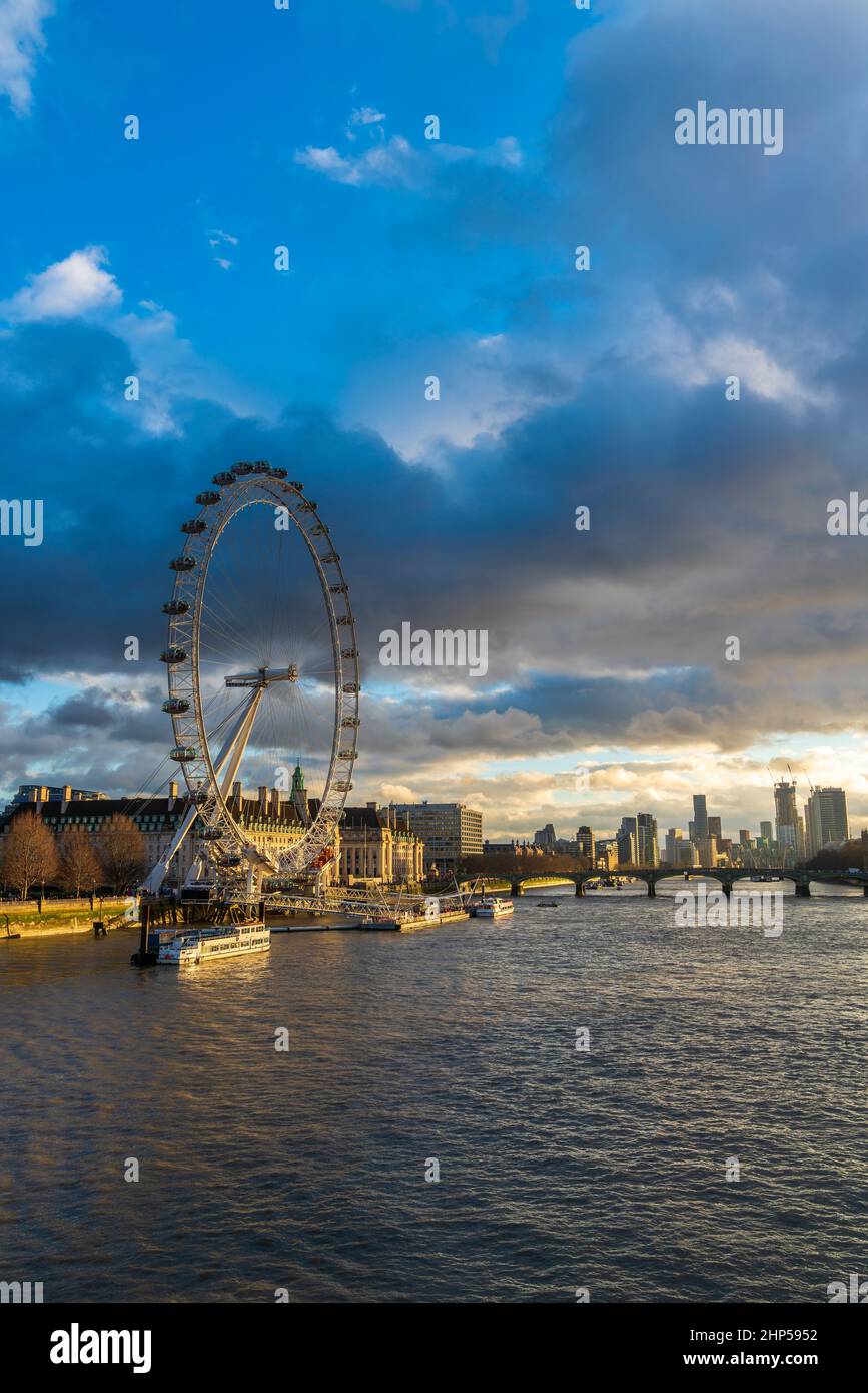 London Eye vue de Jubilee Bridges, London Borough of Lambeth, Royaume-Uni, Europe. Banque D'Images