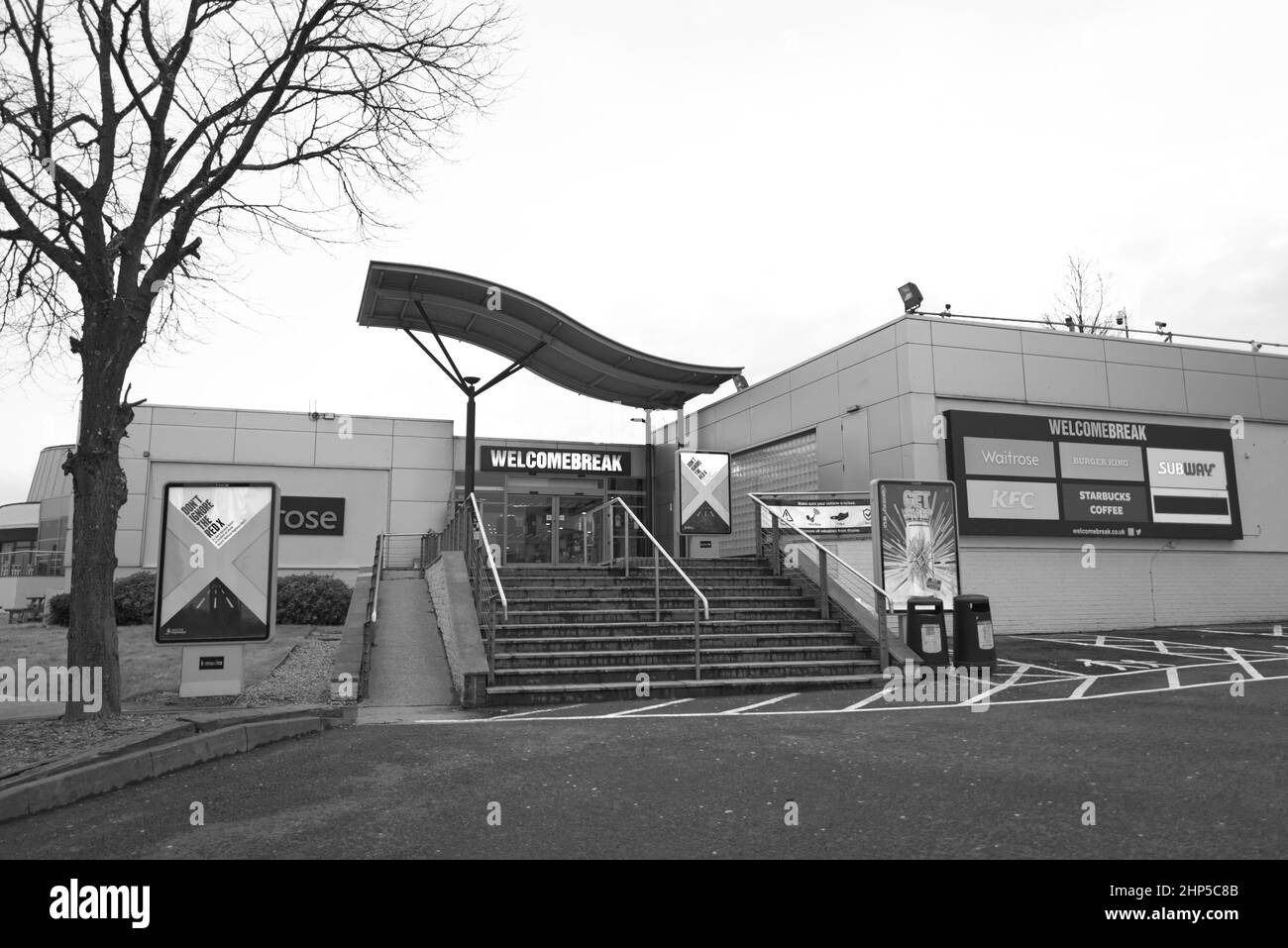 Stations-service sur l'autoroute M1 dans le nord de l'Angleterre Banque D'Images