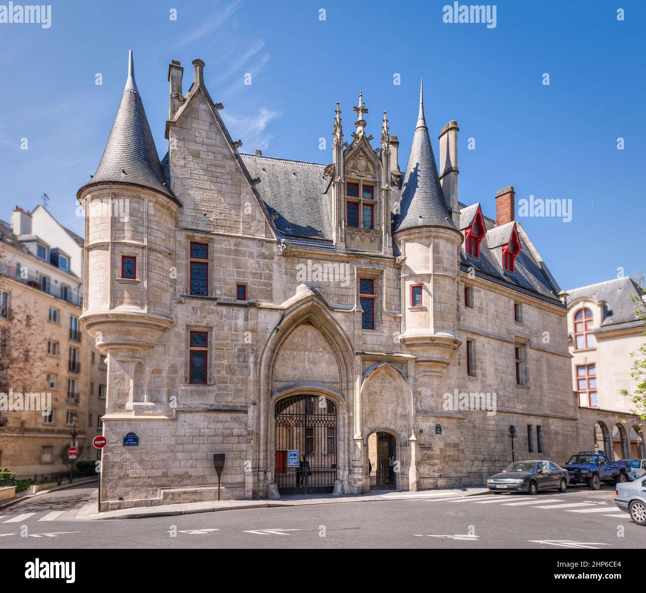 Paris, France. Mansion Hotel de sens à Paris vu le 18 avril 2015. Construit dans le style entre la fin du gothique et le début de la Renaissance. Banque D'Images