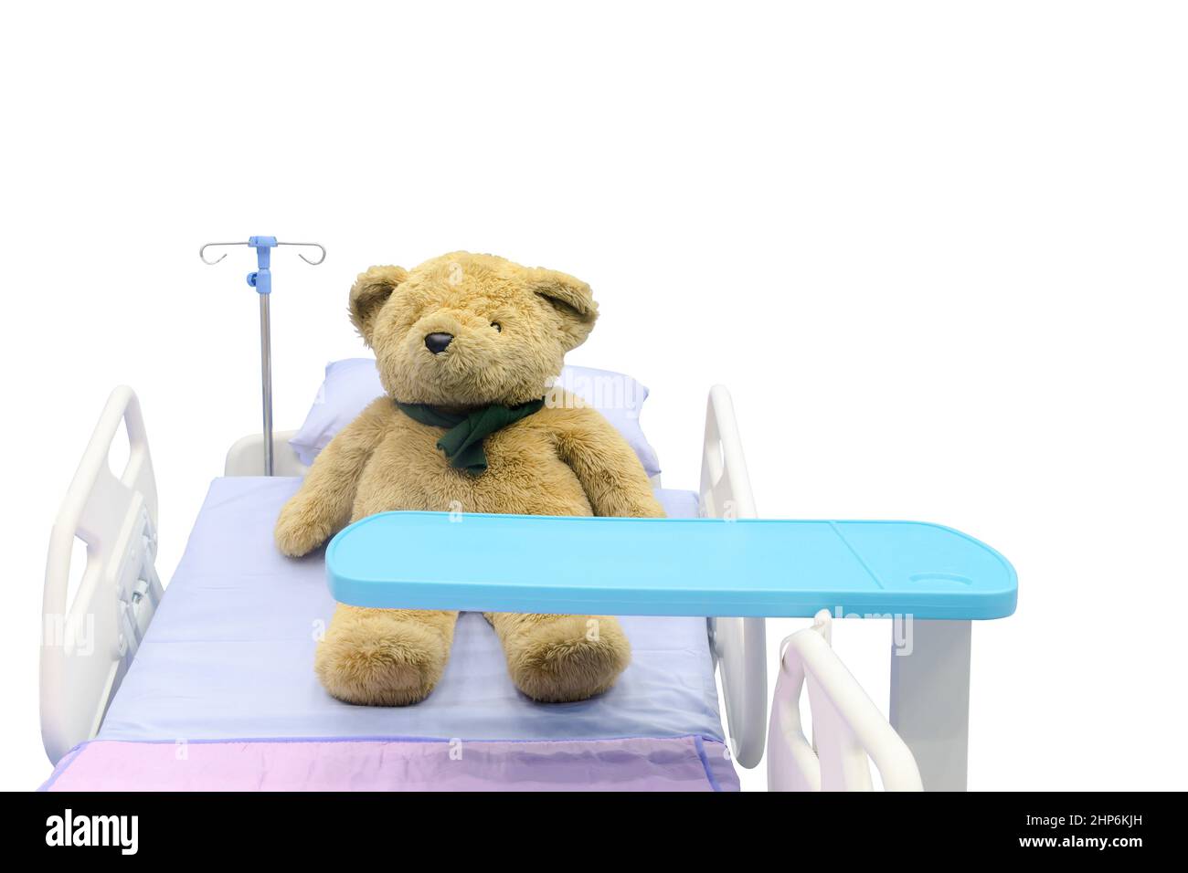 ours nounours allongé malade au lit avec table sur le corps, isolé sur fond  blanc, concept médical et de santé Photo Stock - Alamy