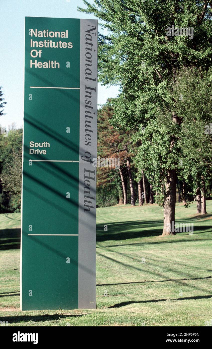 Une image verticale du panneau d'entrée de South Drive, National Institutes of Health (NIH) ca. Août 2002 Banque D'Images