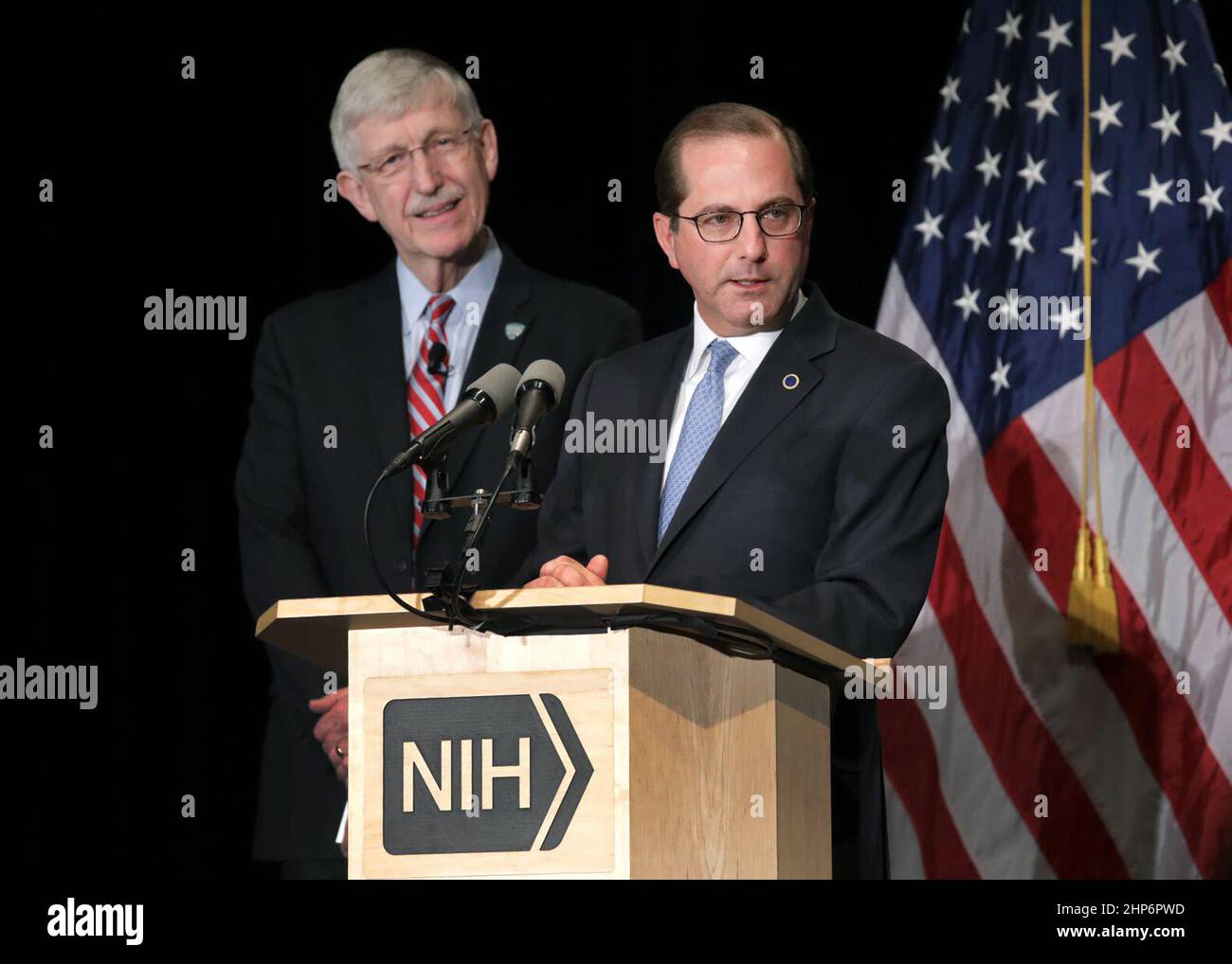 Alex Azar, secrétaire à la Santé et aux Services humains, a visité le campus des NIH le 20 mars 2018. 2018 Banque D'Images