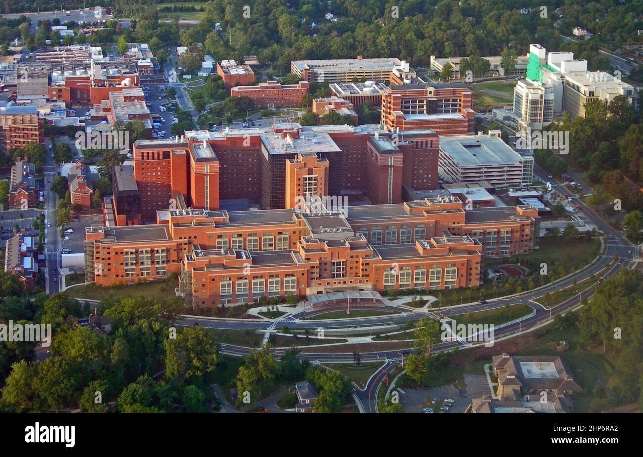 Le Centre clinique des NIH, situé sur le campus des NIH à Bethesda, MD, est de plus de trois millions de pieds carrés. 2007 Banque D'Images