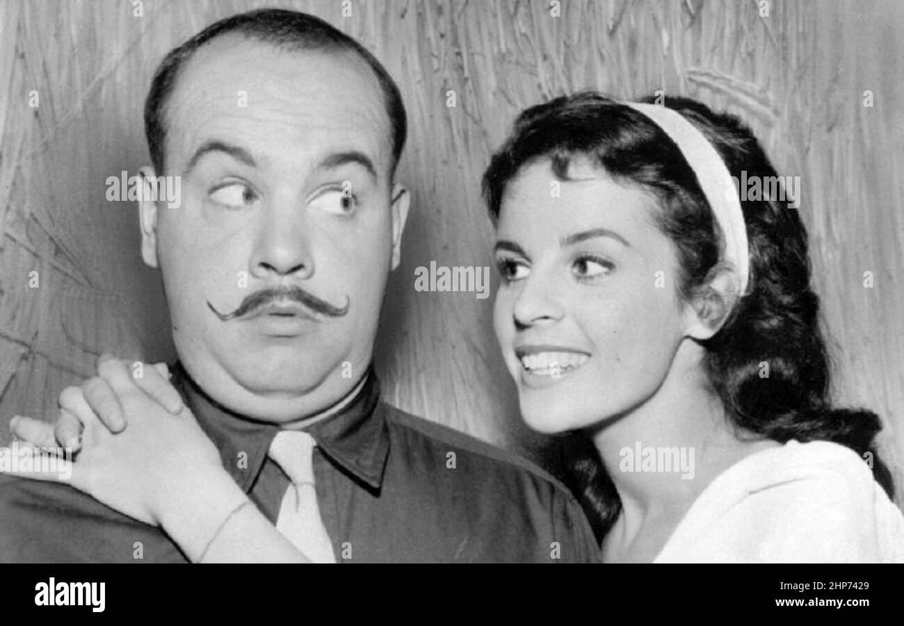 Photo publicitaire de Claudine Longet et Tim Conway de McHale's Navy Banque D'Images