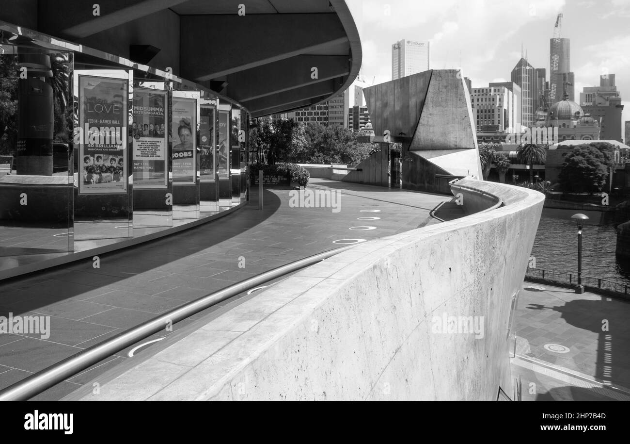 Melbourne, Victoria, Australie - Arts Centre Melbourne by Roy Grounds, structure en béton brutaliste Banque D'Images