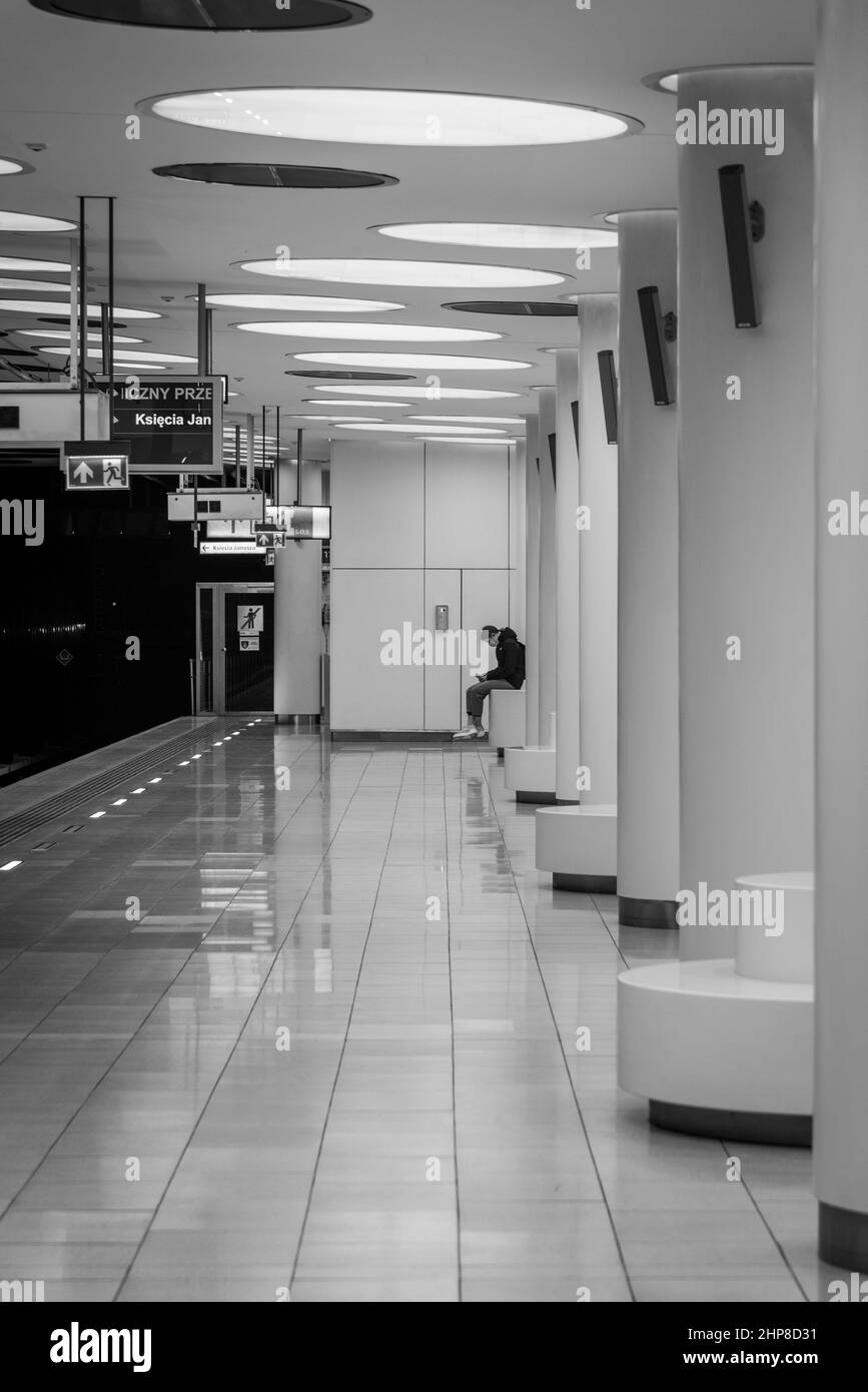 Vue sur l'intérieur de la station de métro Młynów Banque D'Images