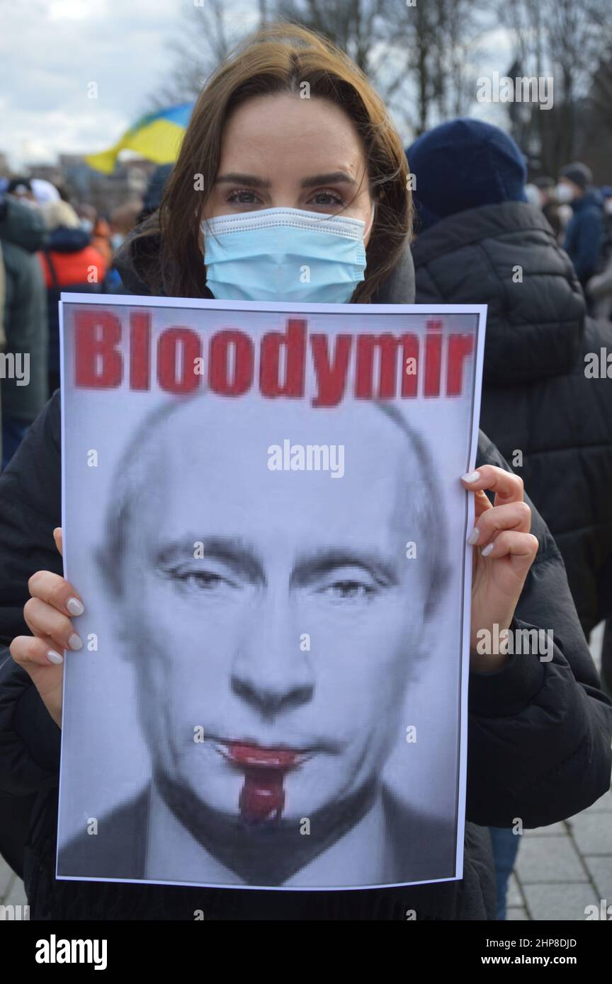 'Et l'Ukraine' - manifestation devant la porte de Brandebourg à Berlin, en Allemagne, en faveur de l'indépendance et de la souveraineté de l'Ukraine - 19 février 2022. Banque D'Images