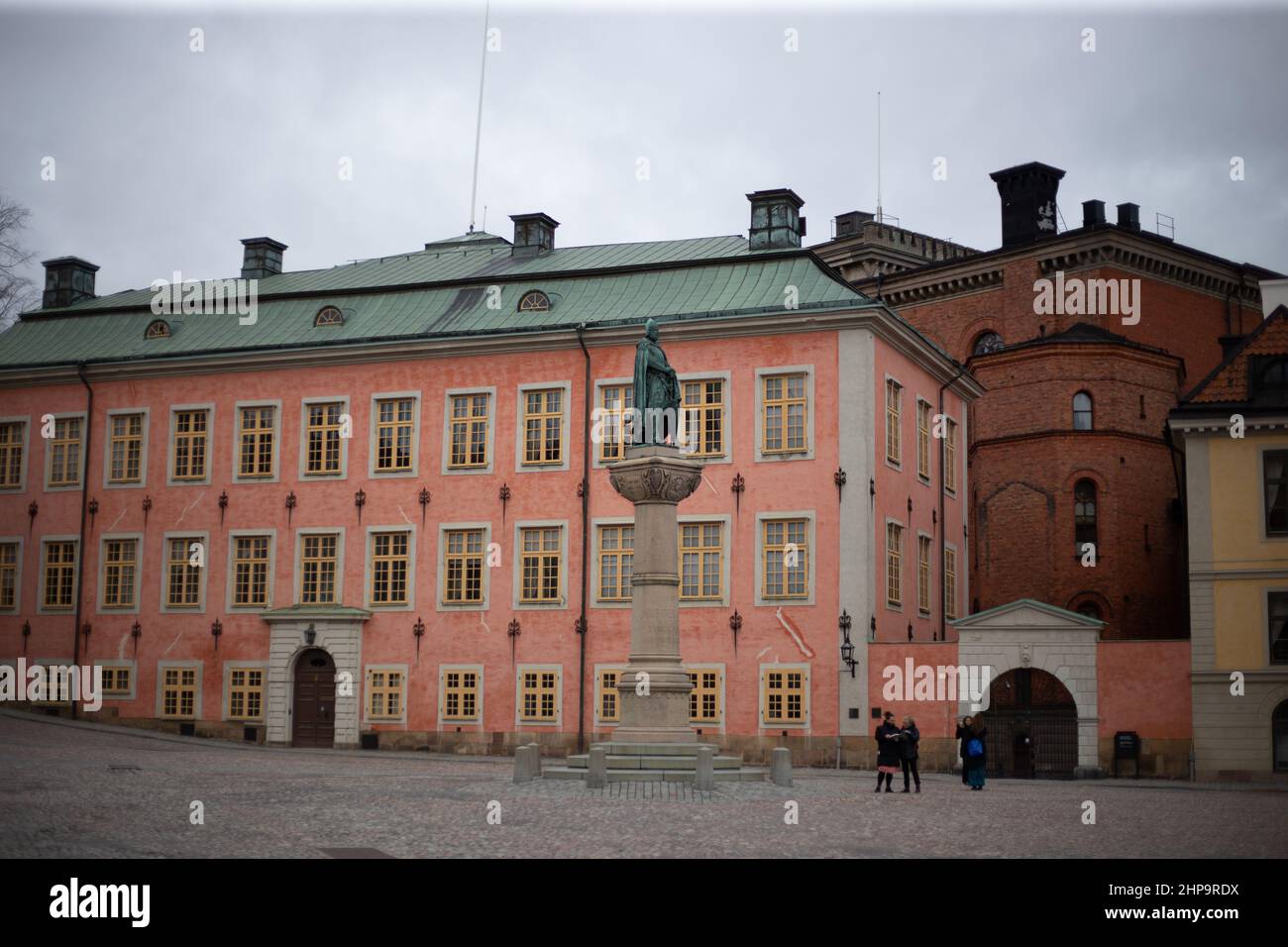 Vue panoramique sur la vieille ville de Stockholm par temps nuageux Banque D'Images