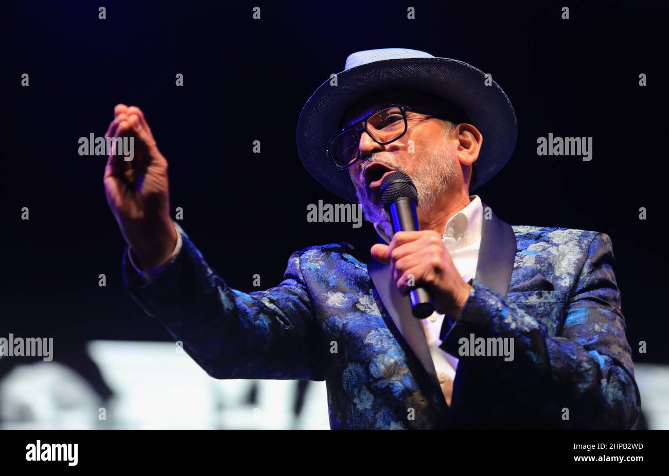 Annu Kapoor, acteur et chanteur de Bollywood, rend hommage musical au Bharat Ratna Lata Mangeshkar 'meri Awaaj Hi Pehchan Hai' à Central Park, Connaught place.le gouvernement de Delhi a organisé un concert hommage pour rendre hommage à Lata Mangeshkar. La reine de mélodie Bharat Ratana, âgée de 92 ans, Lata Mangeshkar est décédée à l'hôpital privé de Mumbai le 6 février 2022. (Photo de Naveen Sharma / SOPA Images / Sipa USA) Banque D'Images