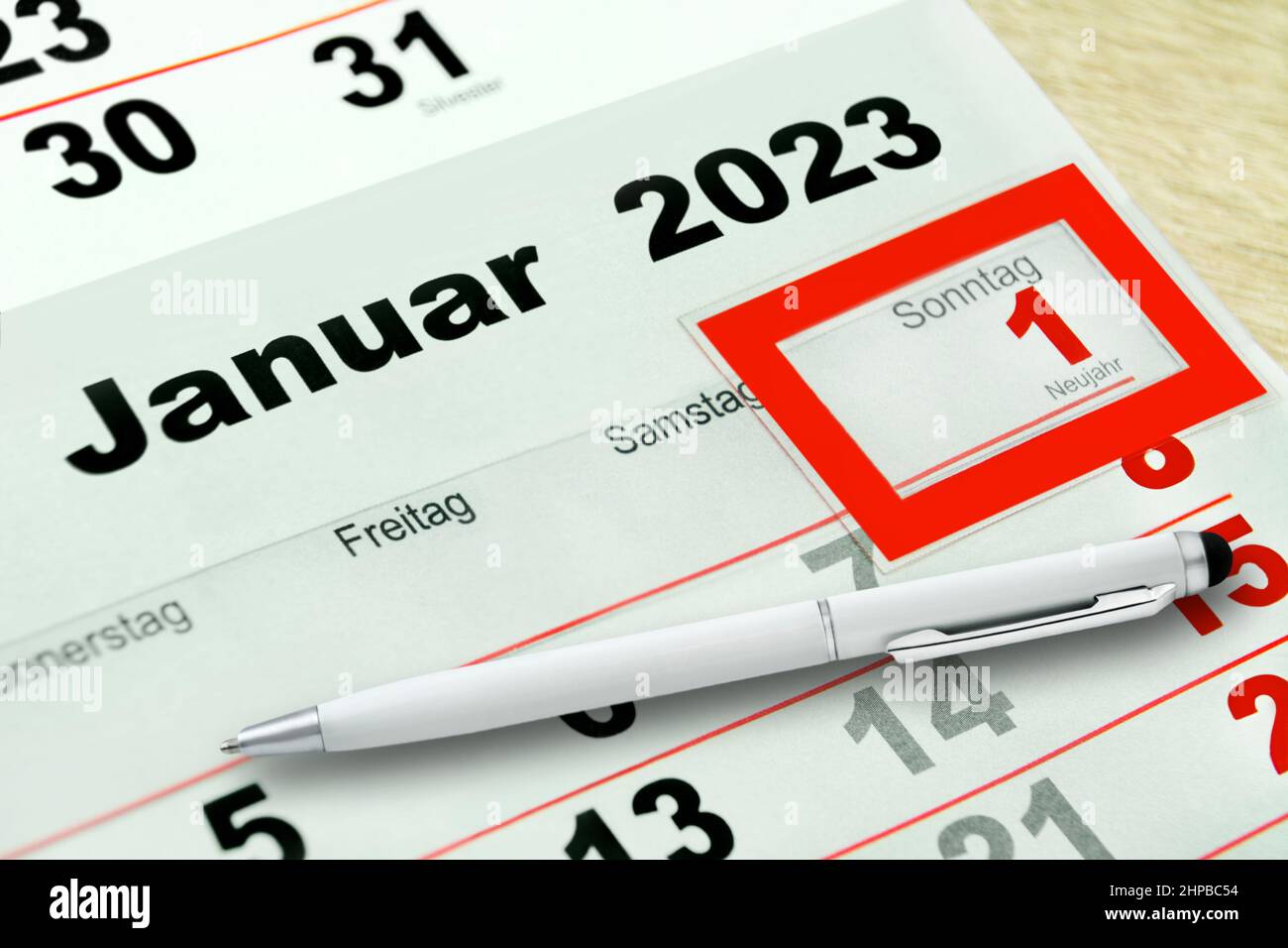 Calendrier Allemand 2023 Calendrier Allemand Janvier 2023 Et Décembre 31 2022 Avec Gros Plan Au  Crayon Photo Stock - Alamy