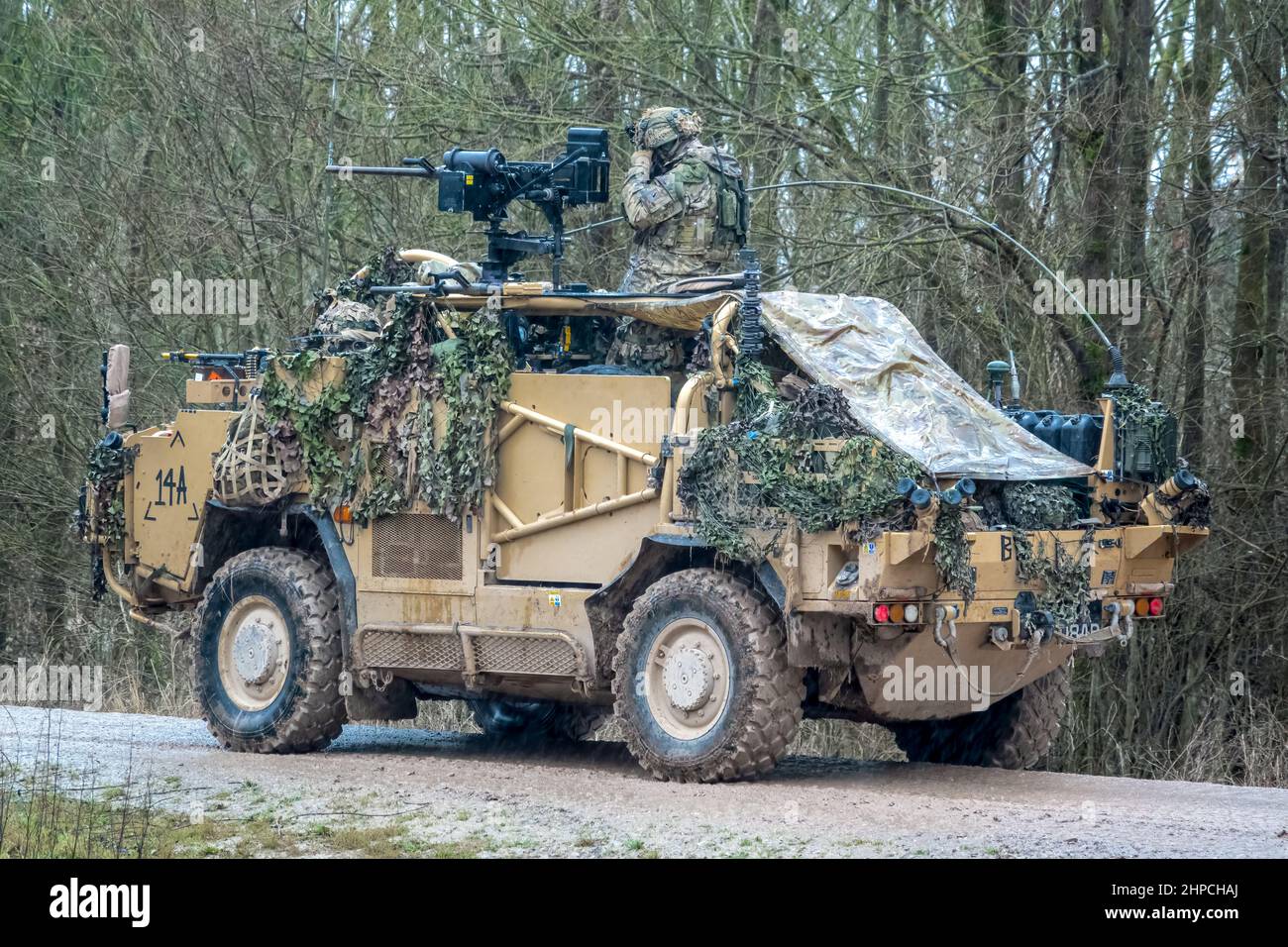 L'armée britannique Supacan Jackal 4x4 d'assaut rapide, de soutien au feu et de véhicules de reconnaissance lors d'un exercice militaire d'entraînement de combat, Wiltshire Royaume-Uni Banque D'Images