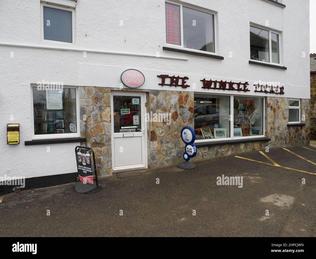 The Winkle Picker, bureau de poste et boutique, Polruan, Cornwall, Royaume-Uni Banque D'Images