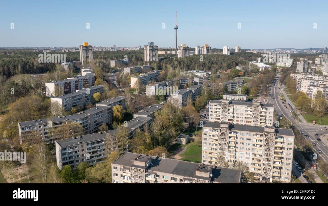 Zone résidentielle soviétique typique avec bâtiments de l'époque Gorbatchev. Photo de haute qualité Banque D'Images