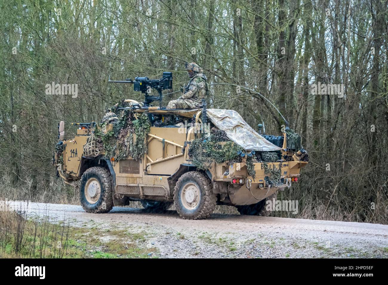 L'armée britannique Supacan Jackal 4x4 d'assaut rapide, de soutien au feu et de véhicules de reconnaissance lors d'un exercice militaire d'entraînement de combat, Wiltshire Royaume-Uni Banque D'Images