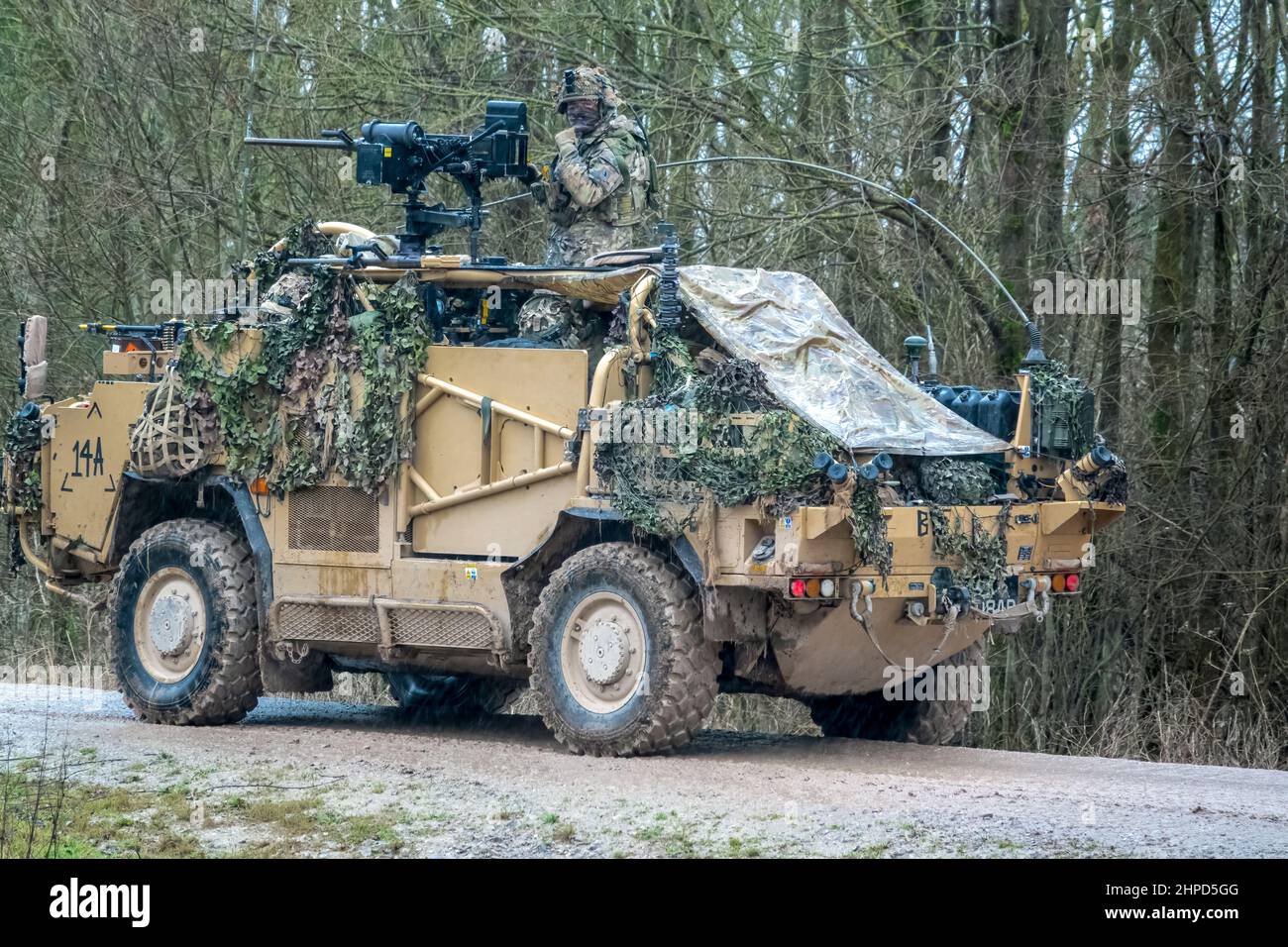 L'armée britannique Supacan Jackal 4x4 d'assaut rapide, de soutien au feu et de véhicules de reconnaissance lors d'un exercice militaire d'entraînement de combat, Wiltshire Royaume-Uni Banque D'Images