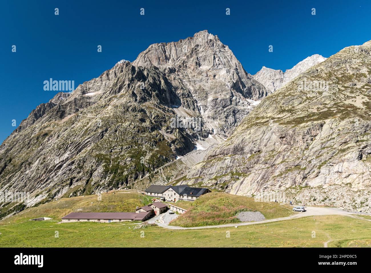 Le refuge Elena à val Ferret (Vallée d'Aoste, Italie) Banque D'Images
