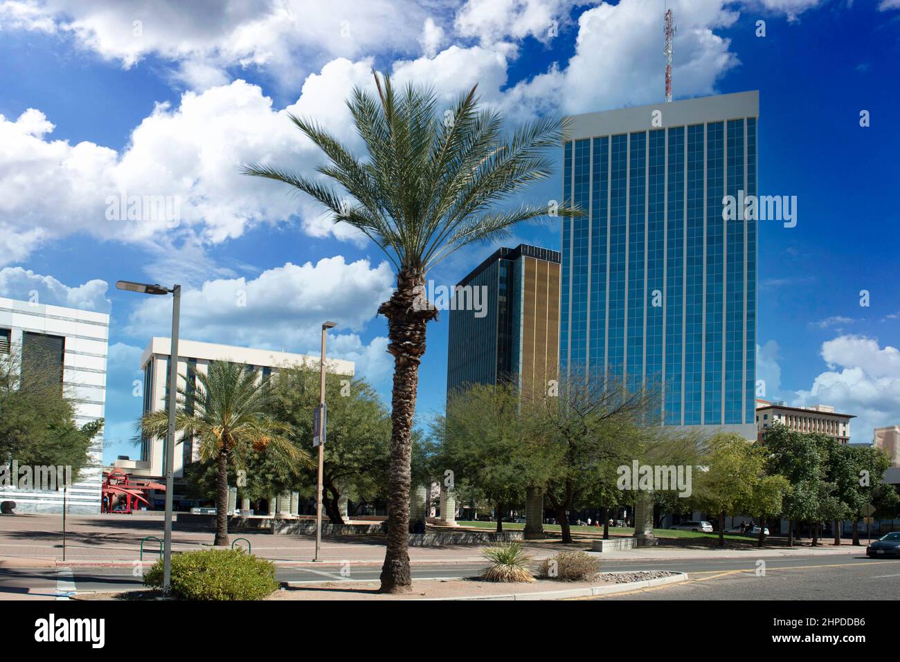Le gratte-ciel bleu 33 N Stone dans le centre-ville de Tucson, Arizona Banque D'Images