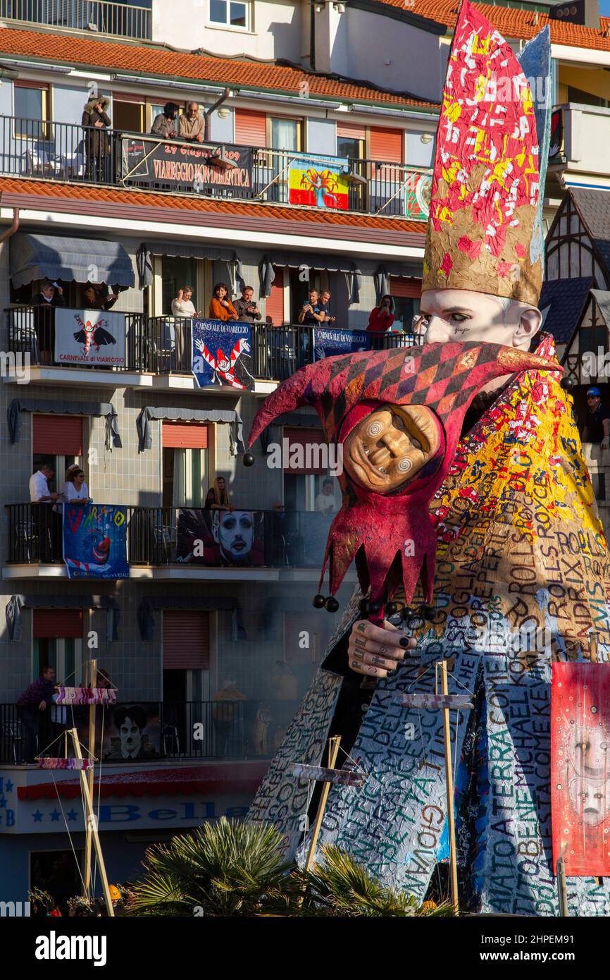 Viareggio, Toscane, Italie. 20th févr. 2022. Première catégorie flotteur allégorique: ''la fête des Fools'' constructeur Luca Bertozzi et la construction de Viareggio (Credit image: © Federico Neri/Pacific Press via ZUMA Press Wire) Banque D'Images