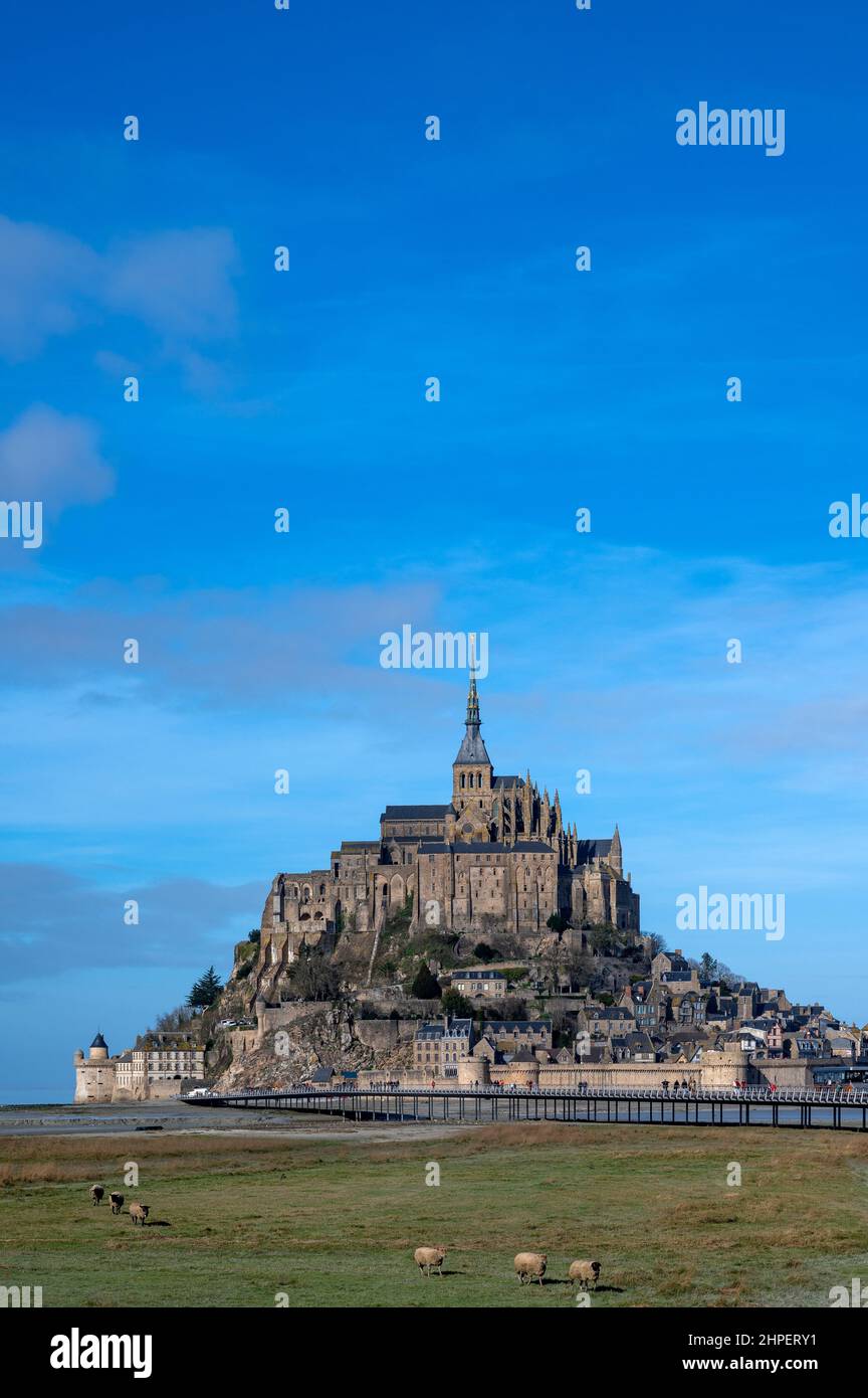 Abbaye du mont saint michel Banque de photographies et d’images à haute ...
